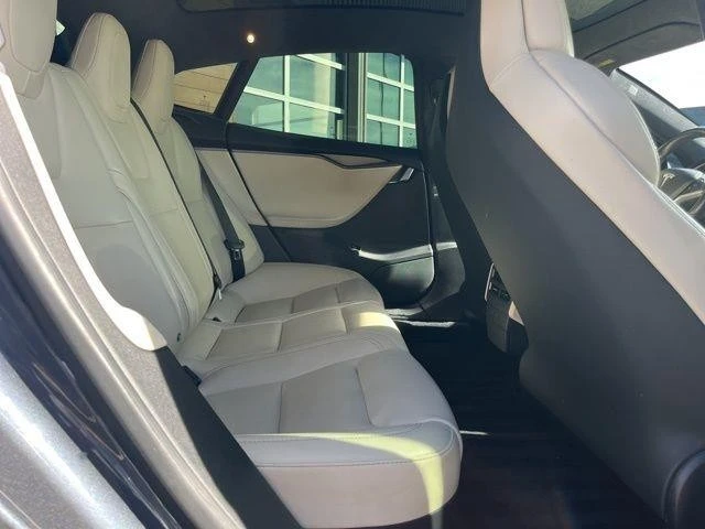 2020 Tesla Model S - Image 19 of 21