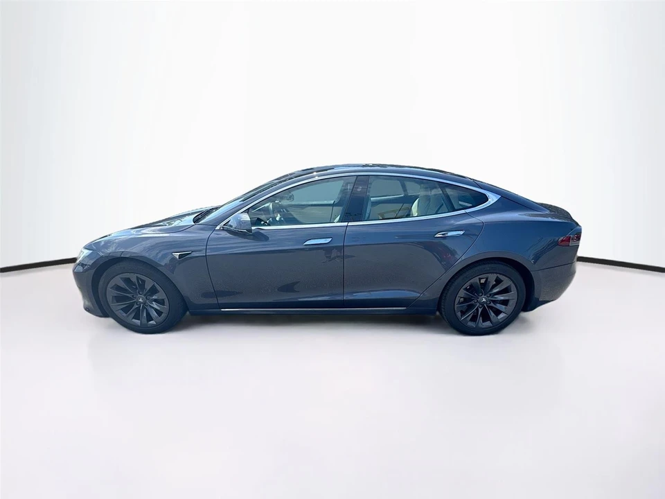 2020 Tesla Model S - Image 2 of 15