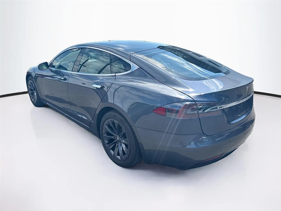 2020 Tesla Model S - Image 3 of 15