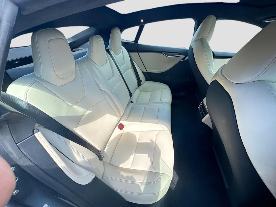 2020 Tesla Model S - Image 12 of 15