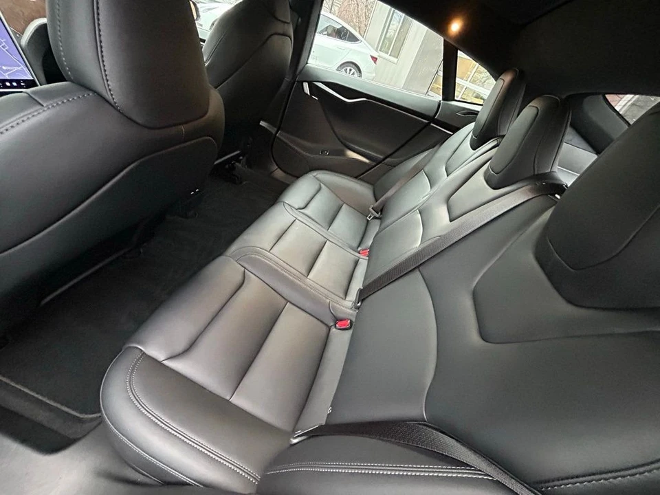 2020 Tesla Model S - Image 13 of 17