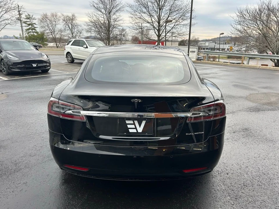 2020 Tesla Model S - Image 6 of 17