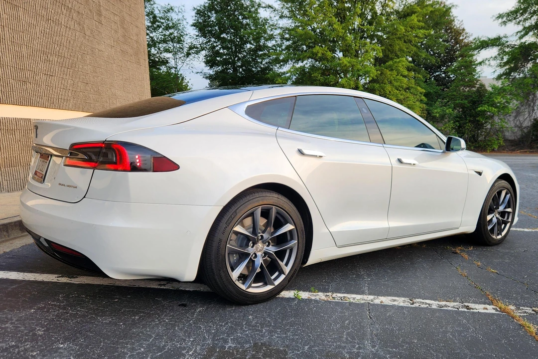 2020 Tesla Model S - Image 4 of 31