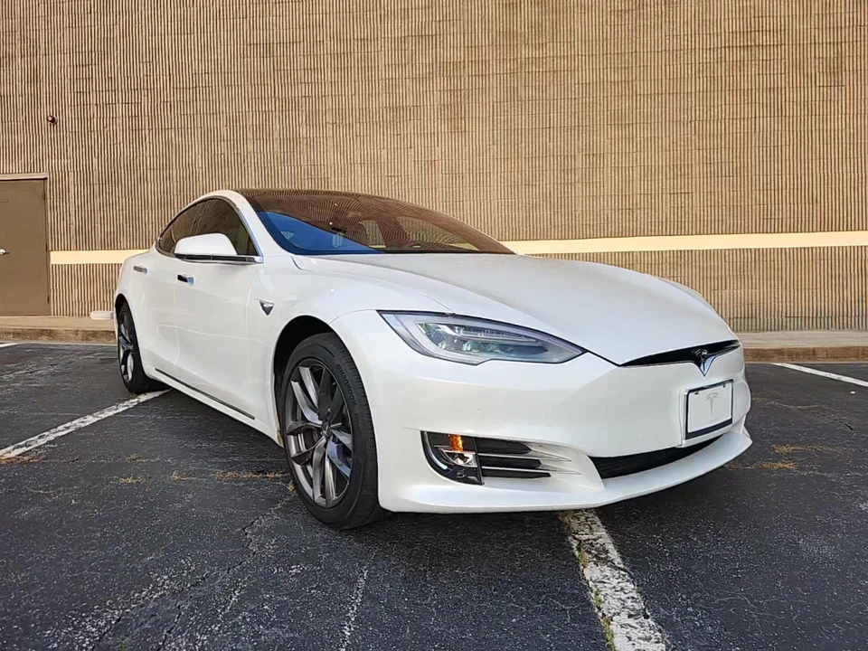 2020 Tesla Model S - Image 25 of 31