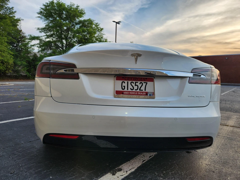 2020 Tesla Model S - Image 15 of 31