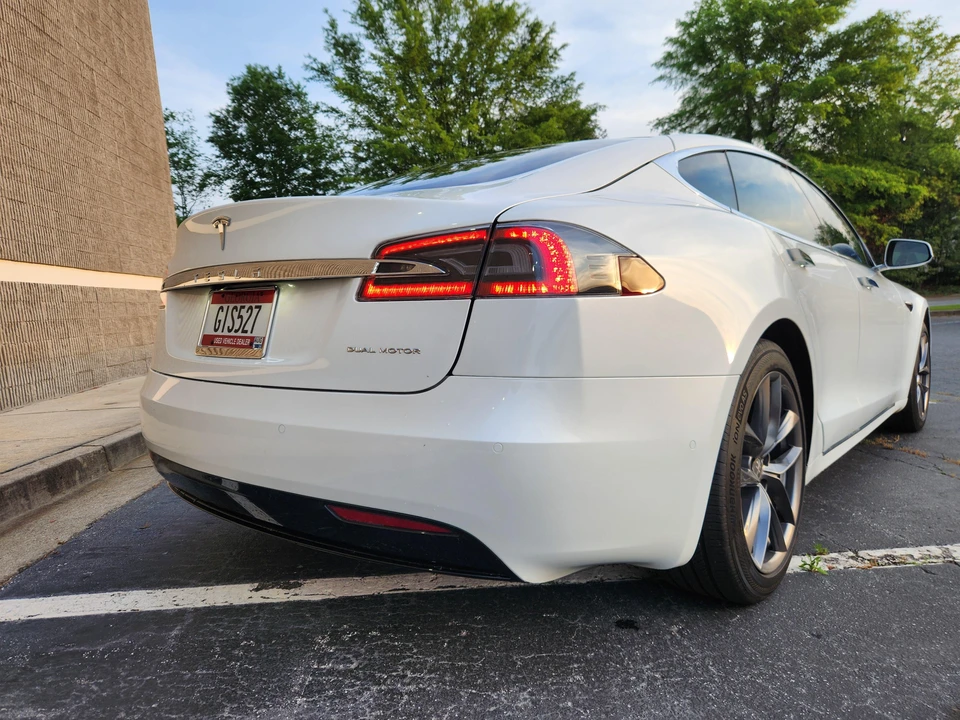 2020 Tesla Model S - Image 16 of 31