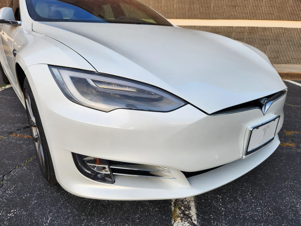 2020 Tesla Model S - Image 27 of 31