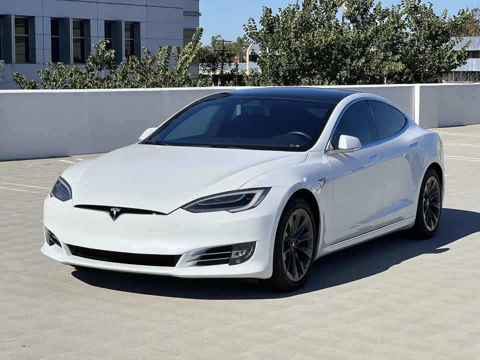 2020 Tesla Model S - Image 6 of 31