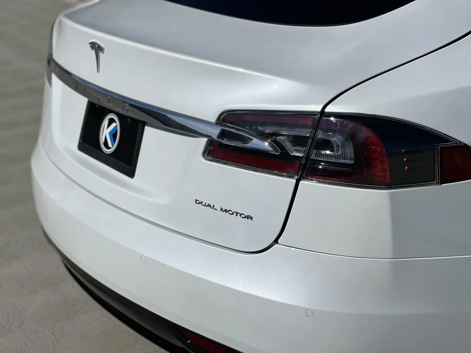 2020 Tesla Model S - Image 24 of 31