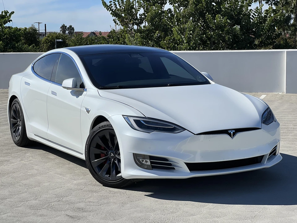 2020 Tesla Model S - Image 16 of 31
