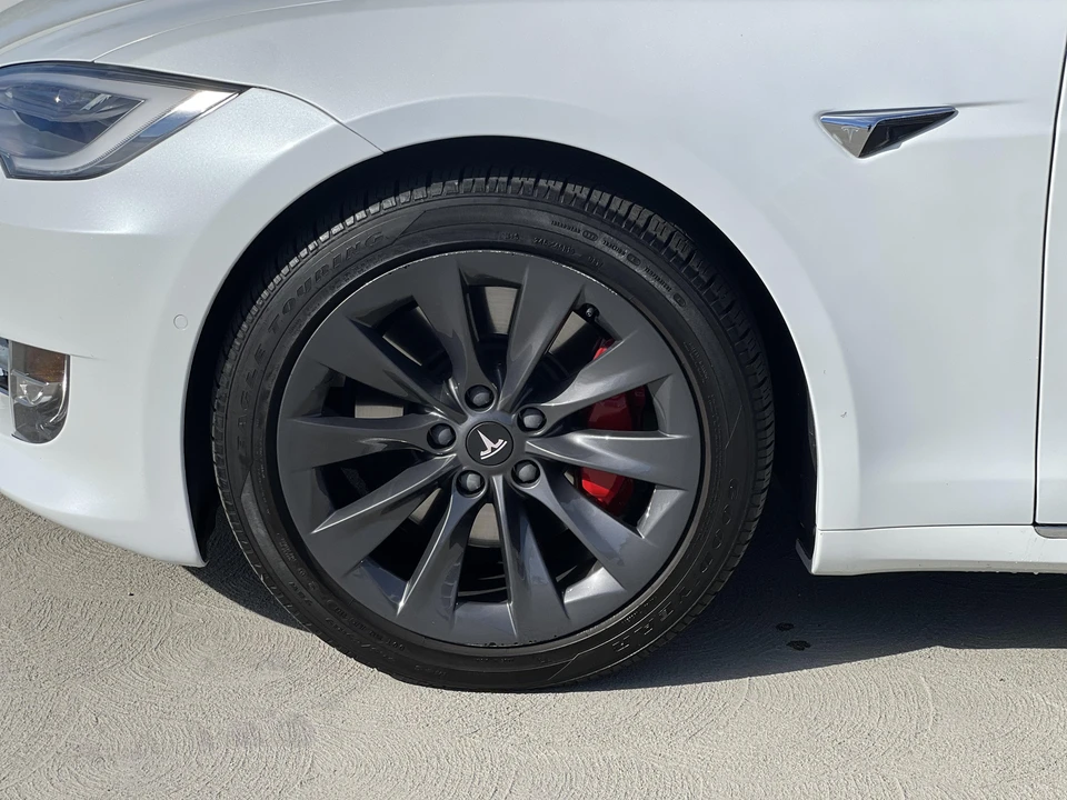 2020 Tesla Model S - Image 29 of 31