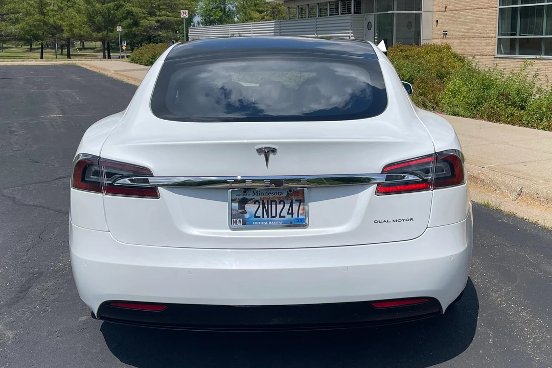 2020 Tesla Model S - Image 5 of 31