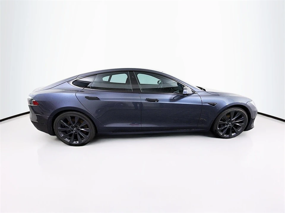 2020 Tesla Model S - Image 8 of 12
