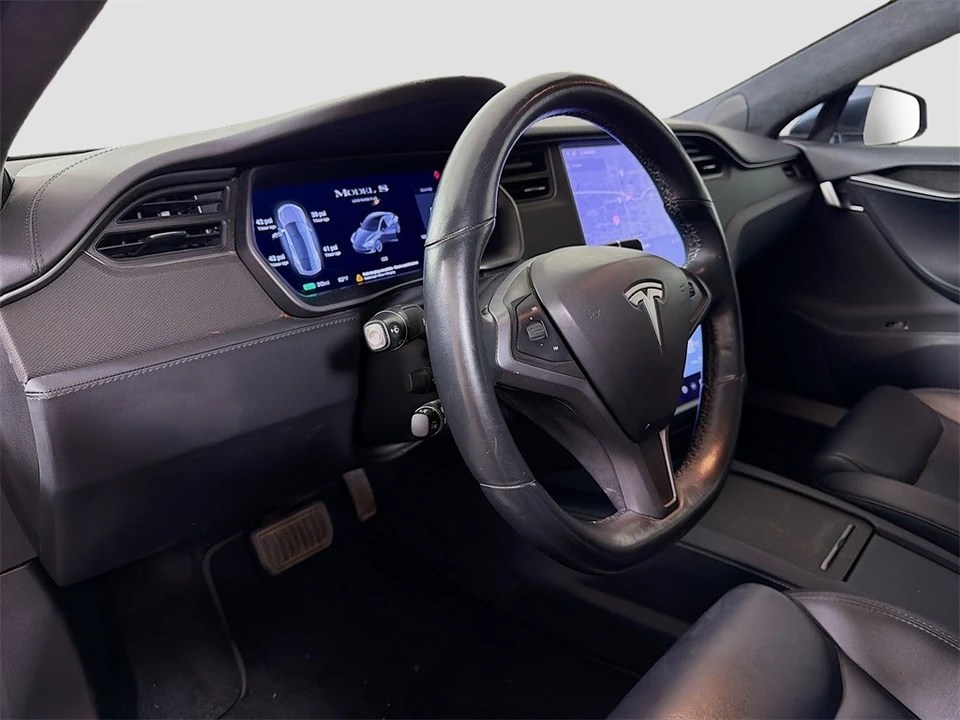 2020 Tesla Model S - Image 10 of 12