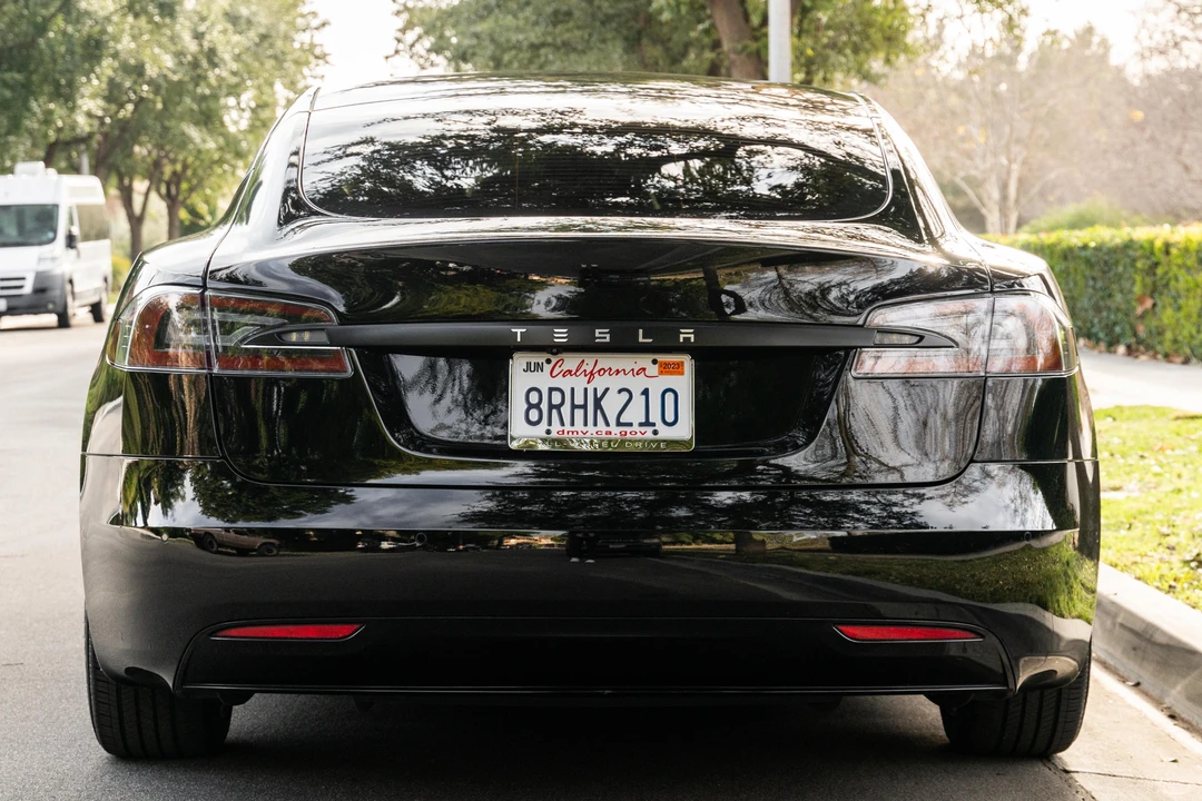 2020 Tesla Model S - Image 5 of 31