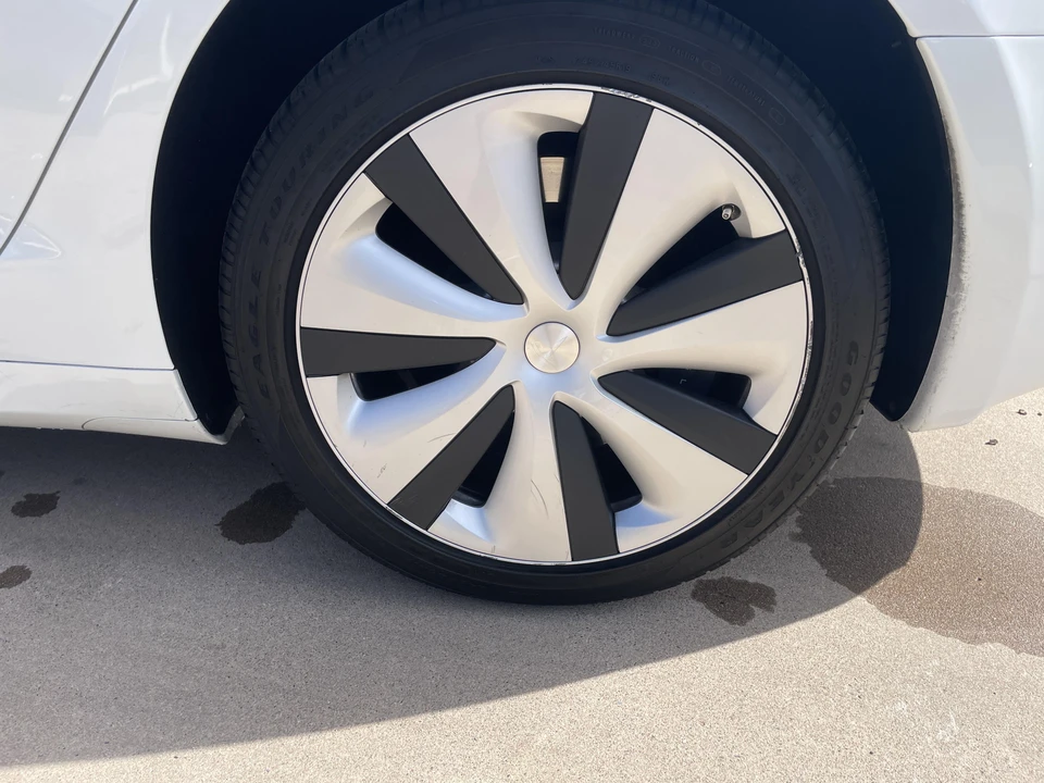 2020 Tesla Model S - Image 22 of 31