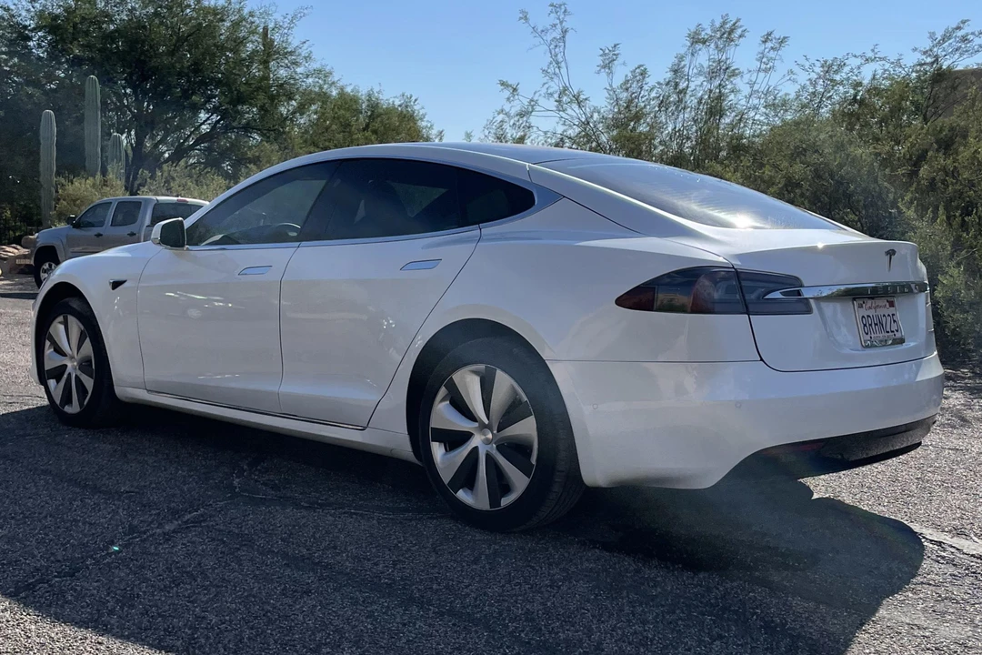 2020 Tesla Model S - Image 4 of 31