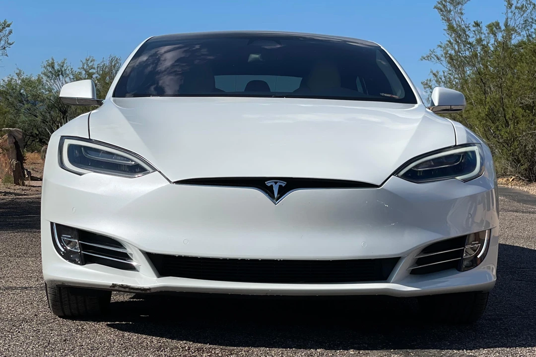 2020 Tesla Model S - Image 2 of 31