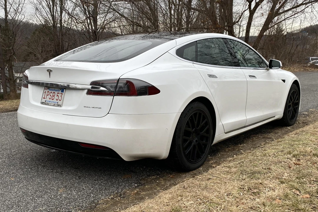 2020 Tesla Model S - Image 4 of 31