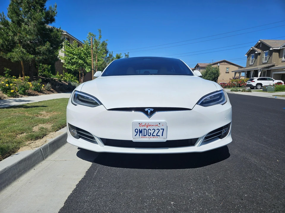 2020 Tesla Model S - Image 18 of 31