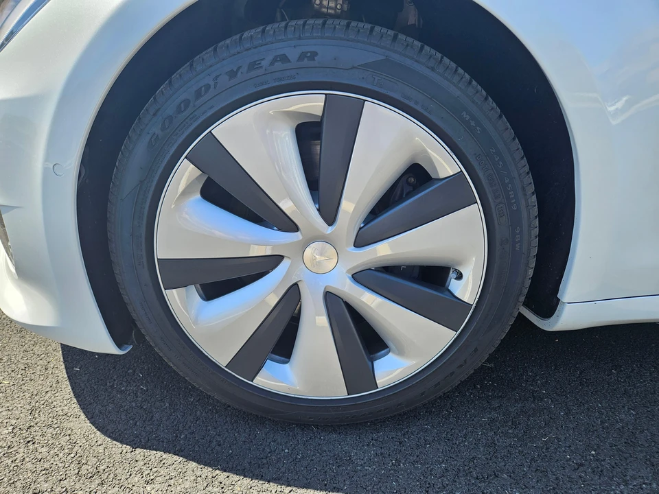 2020 Tesla Model S - Image 30 of 31