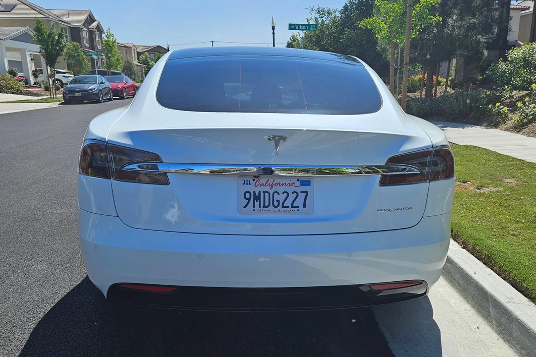 2020 Tesla Model S - Image 5 of 31