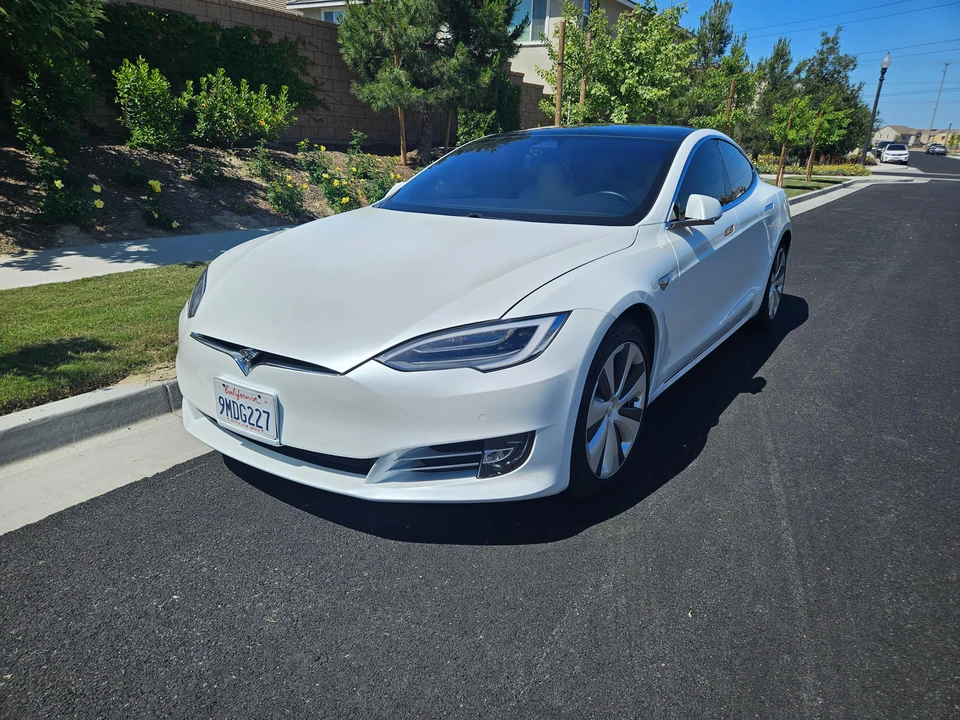 2020 Tesla Model S - Image 6 of 31