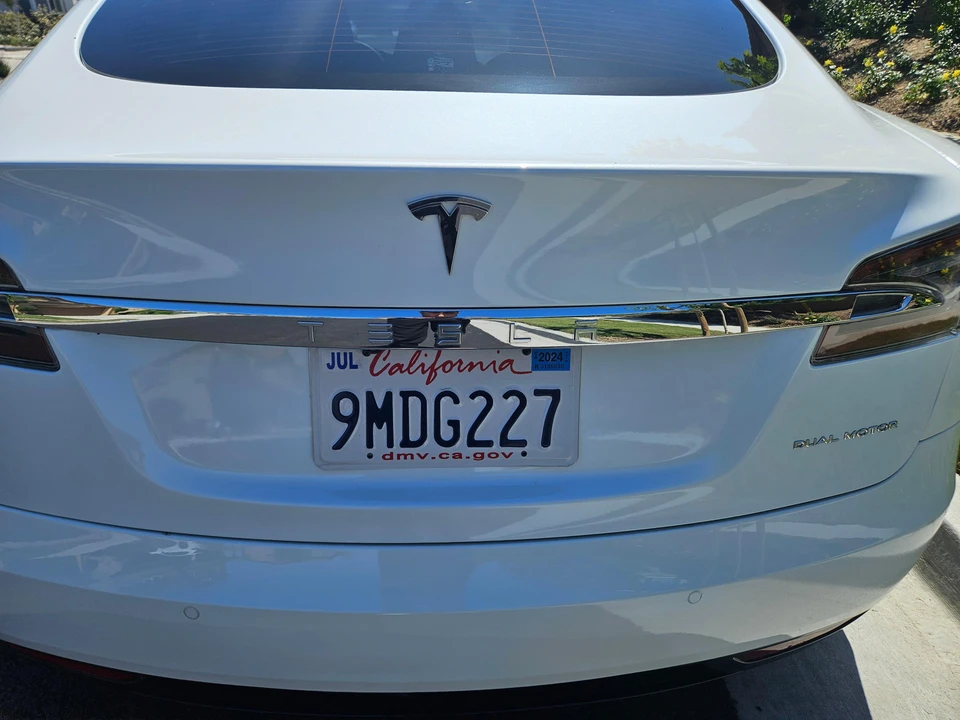 2020 Tesla Model S - Image 27 of 31