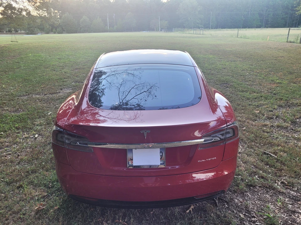 2020 Tesla Model S - Image 11 of 31