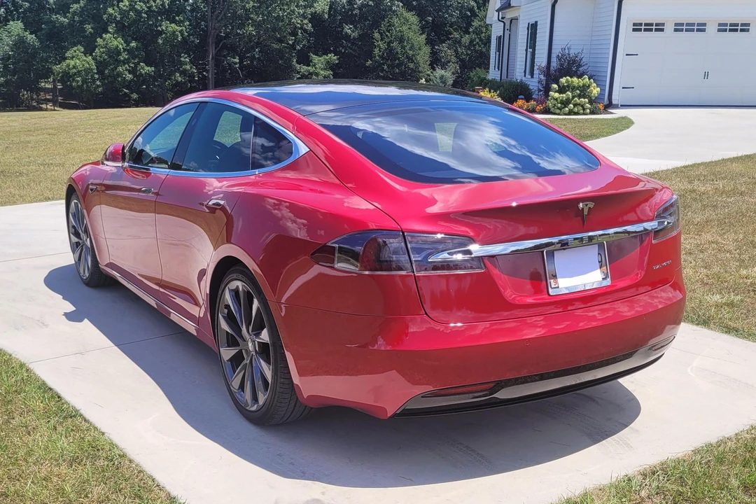 2020 Tesla Model S - Image 4 of 31