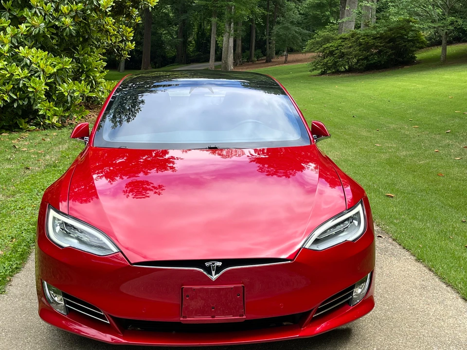 2020 Tesla Model S - Image 7 of 31