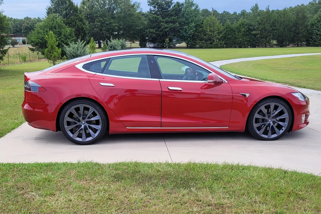 2020 Tesla Model S - Image 3 of 31
