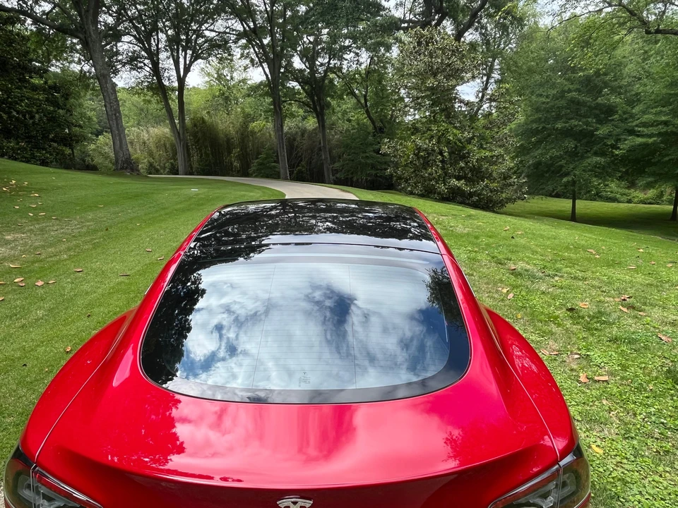 2020 Tesla Model S - Image 28 of 31