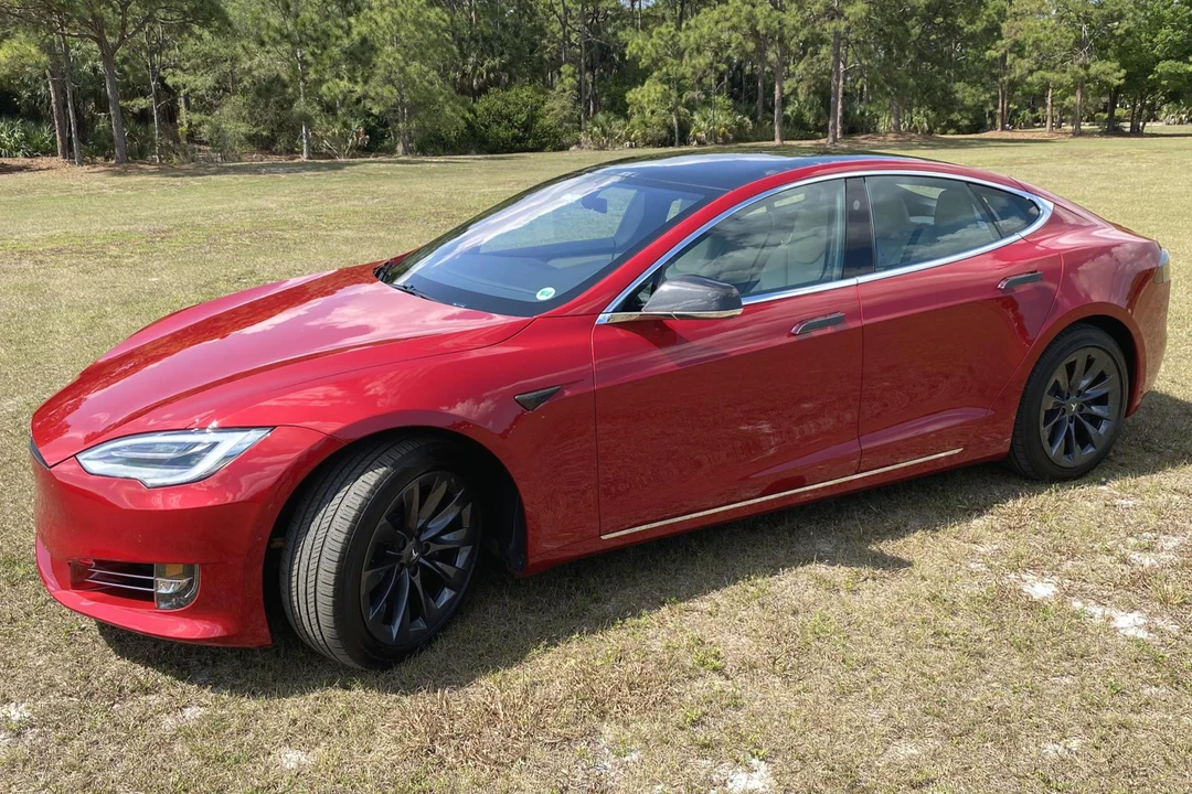 2020 Tesla Model S - Image 3 of 5