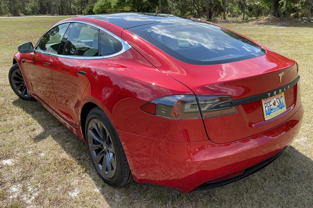 2020 Tesla Model S - Image 4 of 5