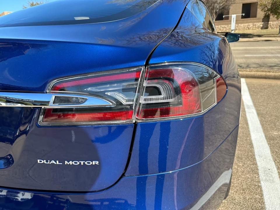 2020 Tesla Model S - Image 22 of 31