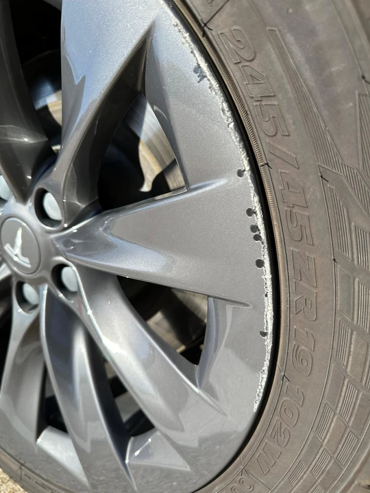 2020 Tesla Model S - Image 27 of 31