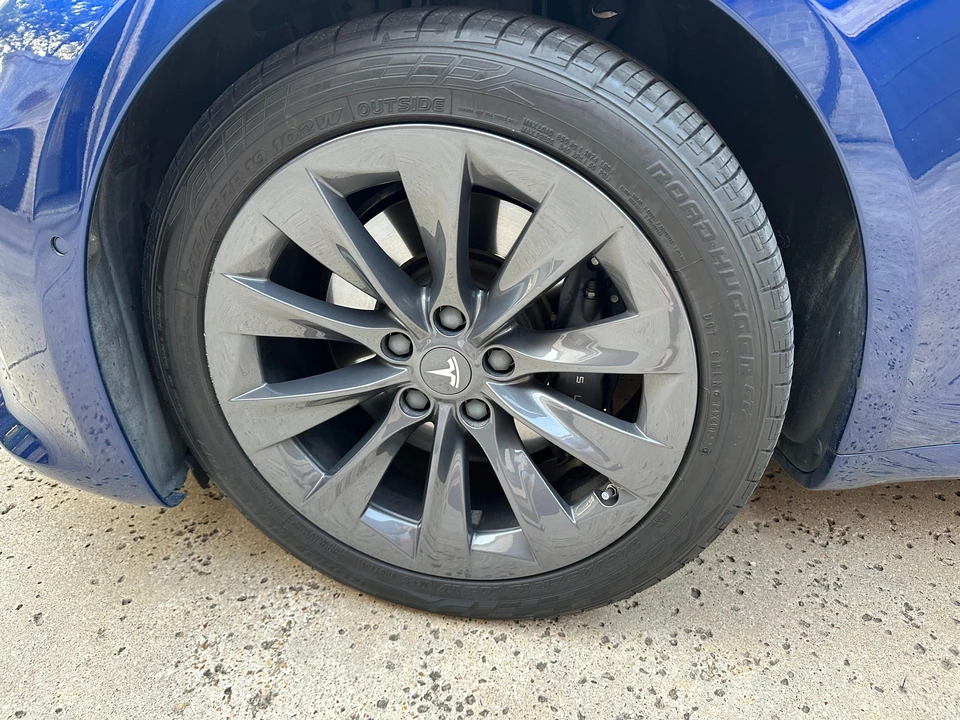 2020 Tesla Model S - Image 29 of 31