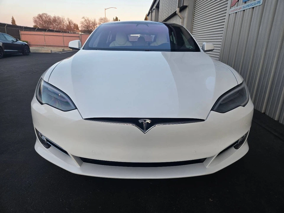 2020 Tesla Model S - Image 12 of 21