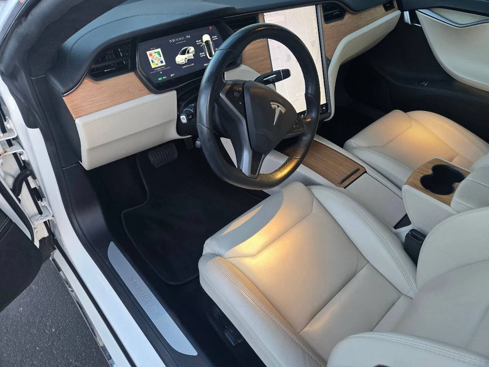 2020 Tesla Model S - Image 18 of 21