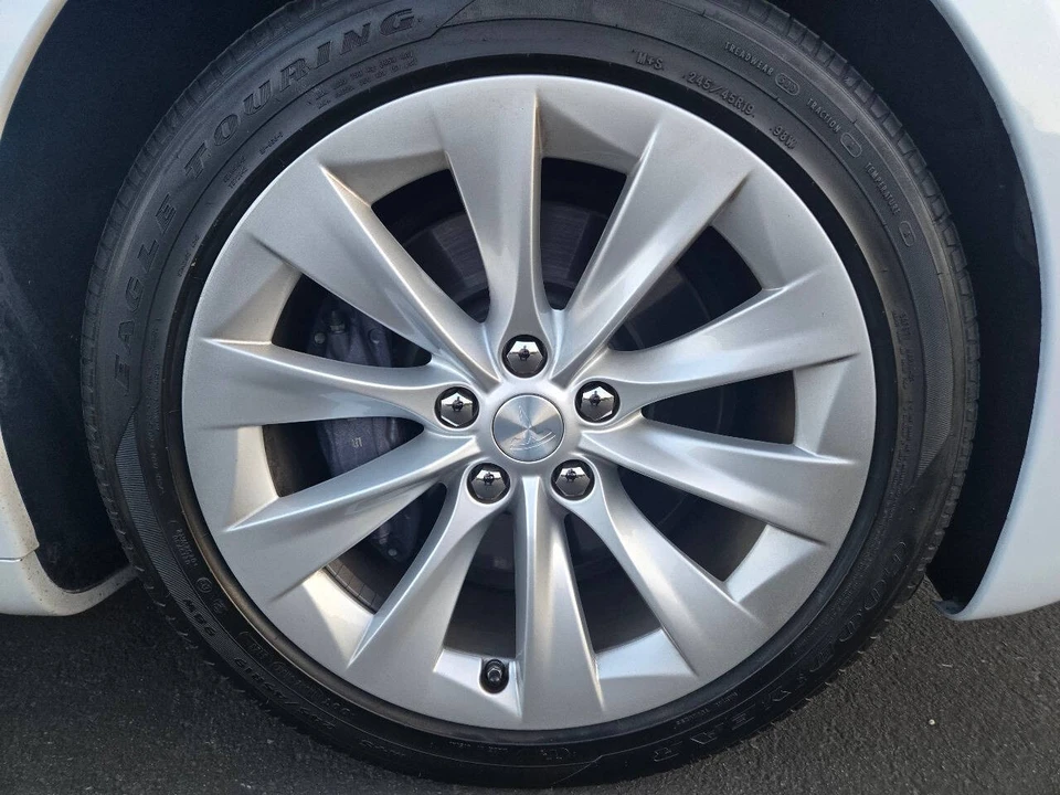 2020 Tesla Model S - Image 17 of 21