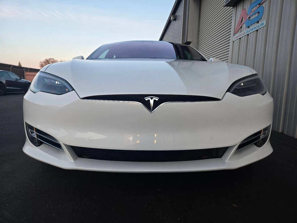 2020 Tesla Model S - Image 13 of 21