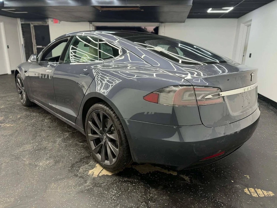 2020 Tesla Model S - Image 7 of 10