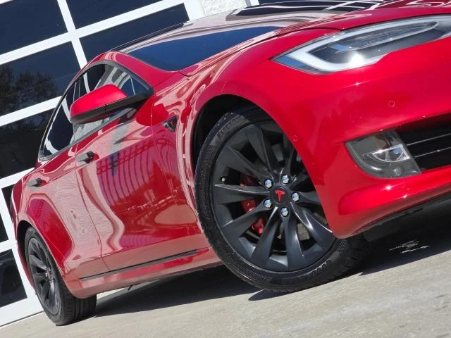 2020 Tesla Model S - Image 12 of 21