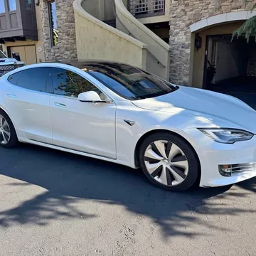 2020 Tesla Model S Long Range Plus