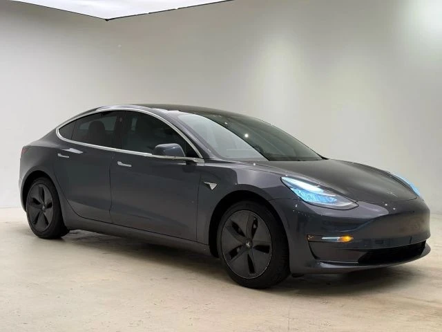 2020 Tesla Model S - Image 3 of 20