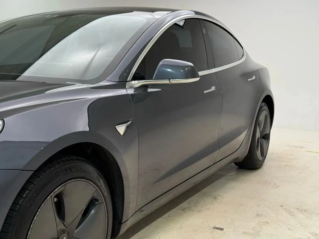 2020 Tesla Model S - Image 5 of 20