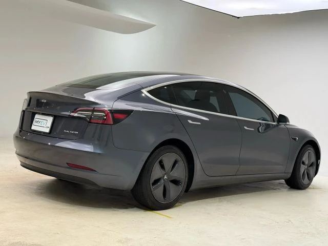2020 Tesla Model S - Image 10 of 20