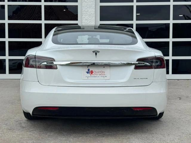 2020 Tesla Model S - Image 10 of 21