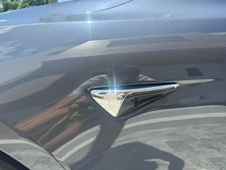 2020 Tesla Model S - Image 28 of 31